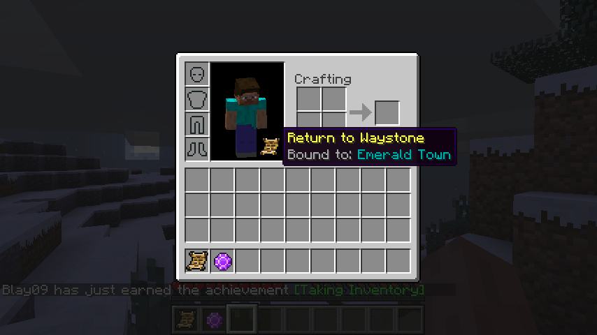 Minecraftのインベントリ内にReturn to Waystoneボタンがあり、Emerald Townへの帰還先が表示されている作者の実画面